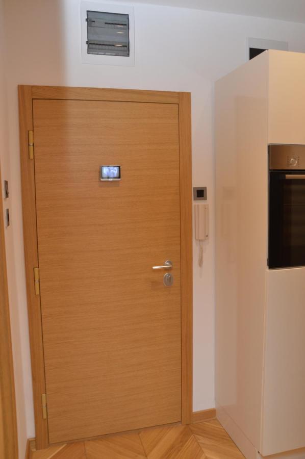 Apartamento Unca Belgrado Exterior foto